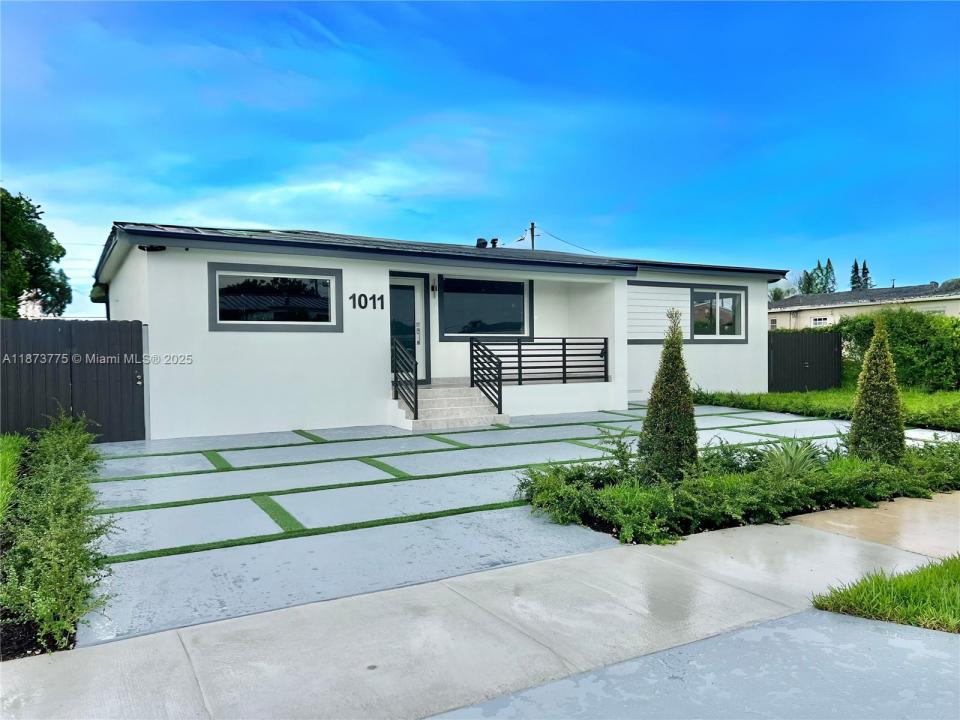 1011 NW 89th St, Miami, Floride 33150, États-Unis