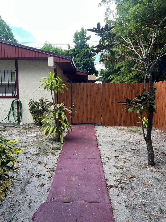 1581 NE 117th St, Miami, פלורידה 33161, ארצות הברית של אמריקה