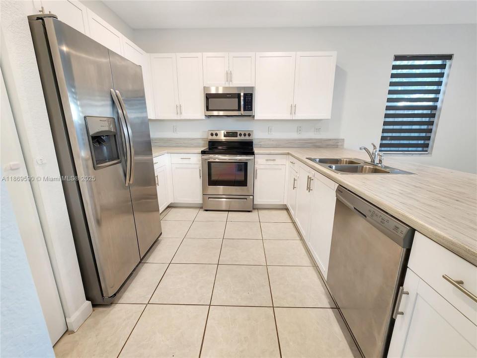 1401 SE 27th Ter, Homestead, Floryda 33035, USA