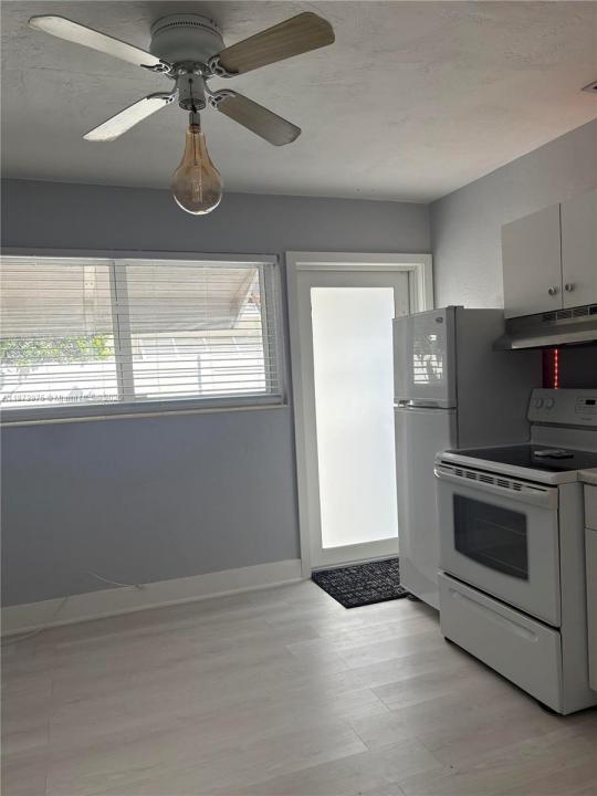 1101 NE 5th St 1101, Hallandale Beach, Florida 33009, Amerika Birleşik Devletleri