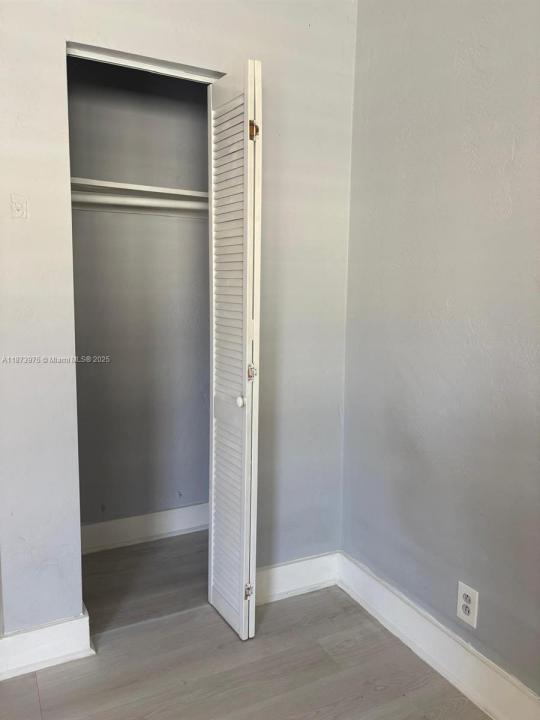1101 NE 5th St 1101, Hallandale Beach, Florida 33009, Amerika Birleşik Devletleri