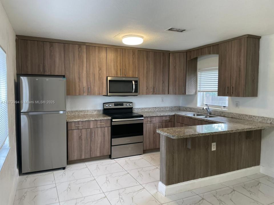 3111 NW 4th Pl, Lauderhill, 플로리다 33311, 미국