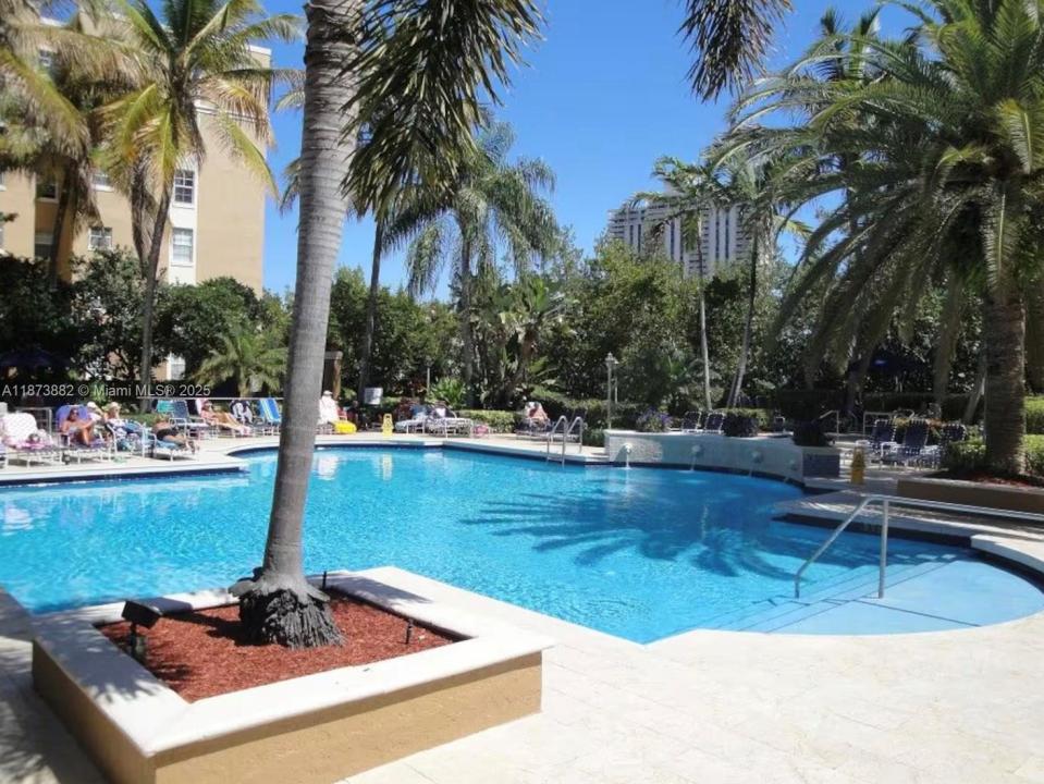 19501 E Country Club Dr 9107, Aventura, 佛羅里達州 33180, 美國