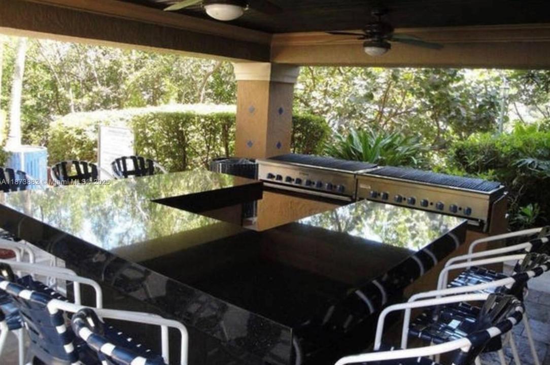 19501 E Country Club Dr 9107, Aventura, 佛羅里達州 33180, 美國
