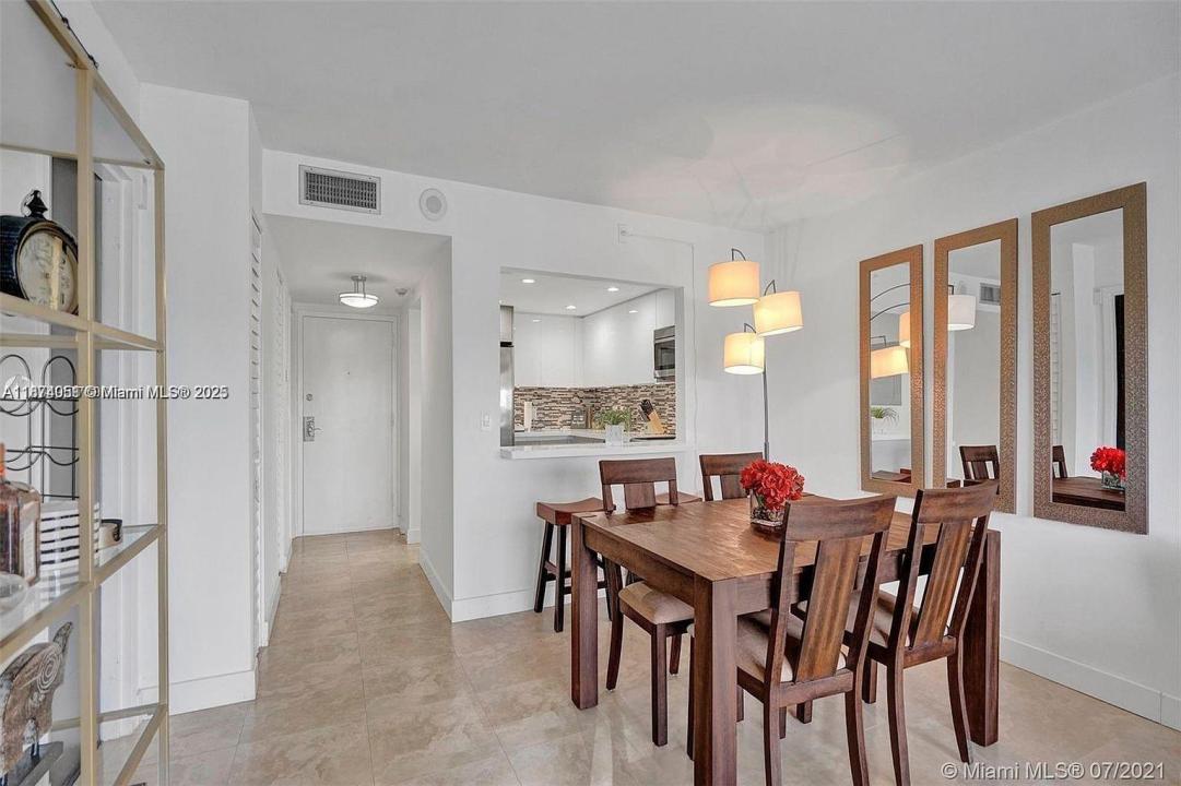 13499 Biscayne Blvd 503, North Miami, 플로리다 33181, 미국