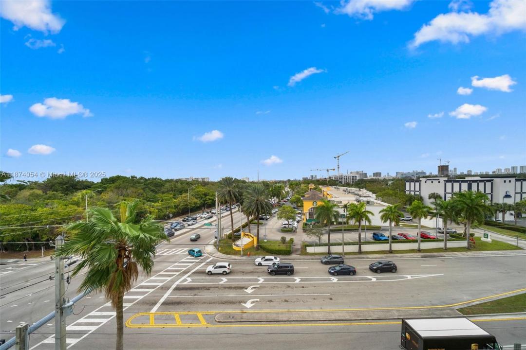 13499 Biscayne Blvd 503, North Miami, 플로리다 33181, 미국