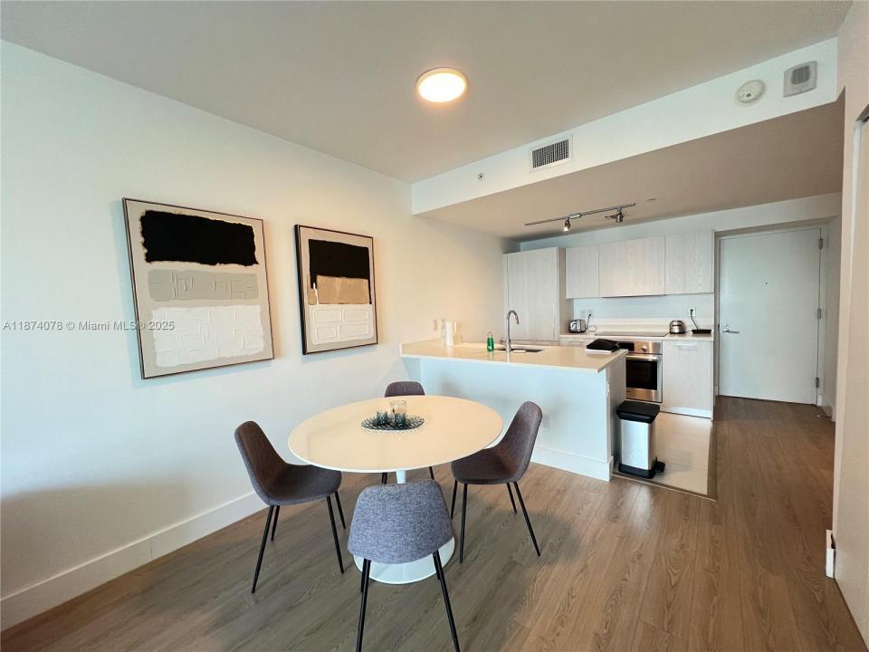 501 NE 31st St 1202, Miami, Florida 33137, Estados Unidos
