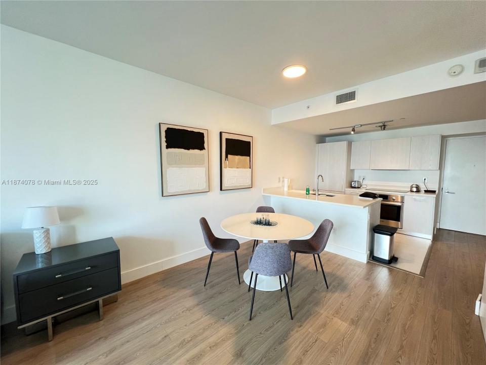 501 NE 31st St 1202, Miami, Florida 33137, Estados Unidos