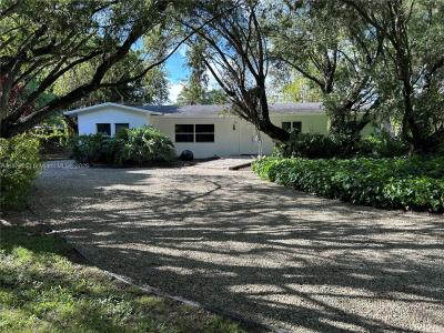 18351 SW 202nd St 18351, Miami, Florida 33187, USA