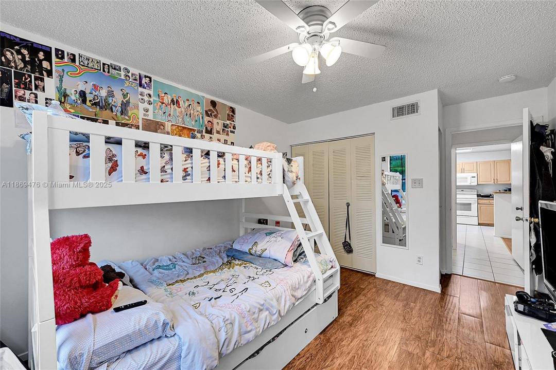 11245 W Atlantic Blvd 102, Coral Springs, Florida 33071, Amerika Birleşik Devletleri