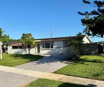 7681 Farragut St, Hollywood, Florida 33024, USA