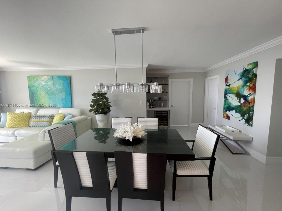 5001 Collins Ave 14A, Miami Beach, Флорида 33140, Соединенные Штаты
