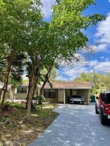 4731 SW 25th Ave, Fort Lauderdale, Florida 33312, USA