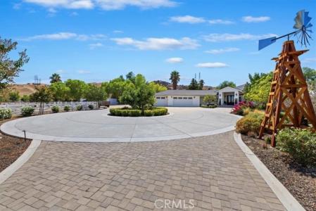 Deadwood Court, Redlands, California 92373