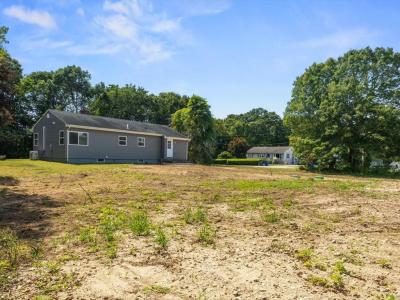 20 Maple Court, Hopkinton, Rhode Island 02804
