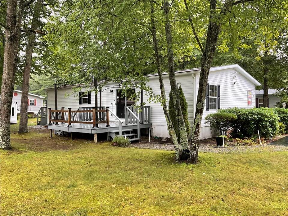 9 Giovanni-Rose Court, Coventry, Rhode Island 02816