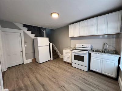881 Washington Street B, Attleboro, Massachusetts 02703, Estados Unidos