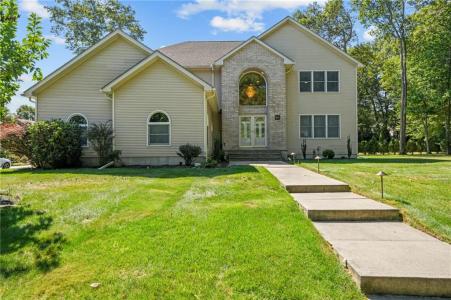 60 Basil Crossing, Cranston, RI 02921, USA