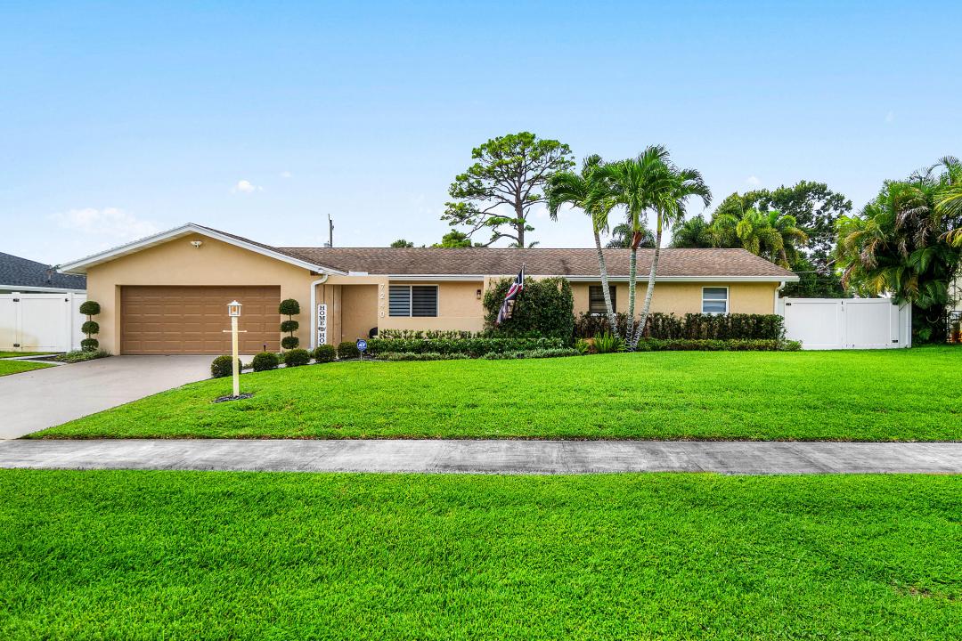 7240 Oakmont Drive, Greenacres, Florida 33467