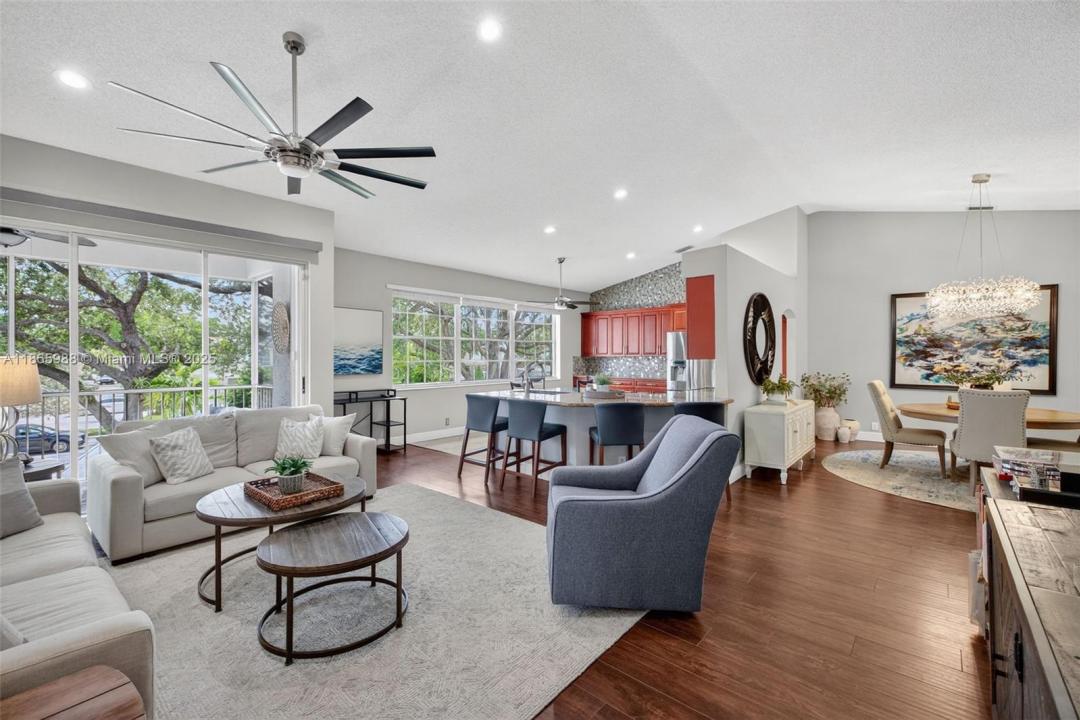 12447 NW 10th Ct D-15, Coral Springs, 佛罗里达州 33071, 美国