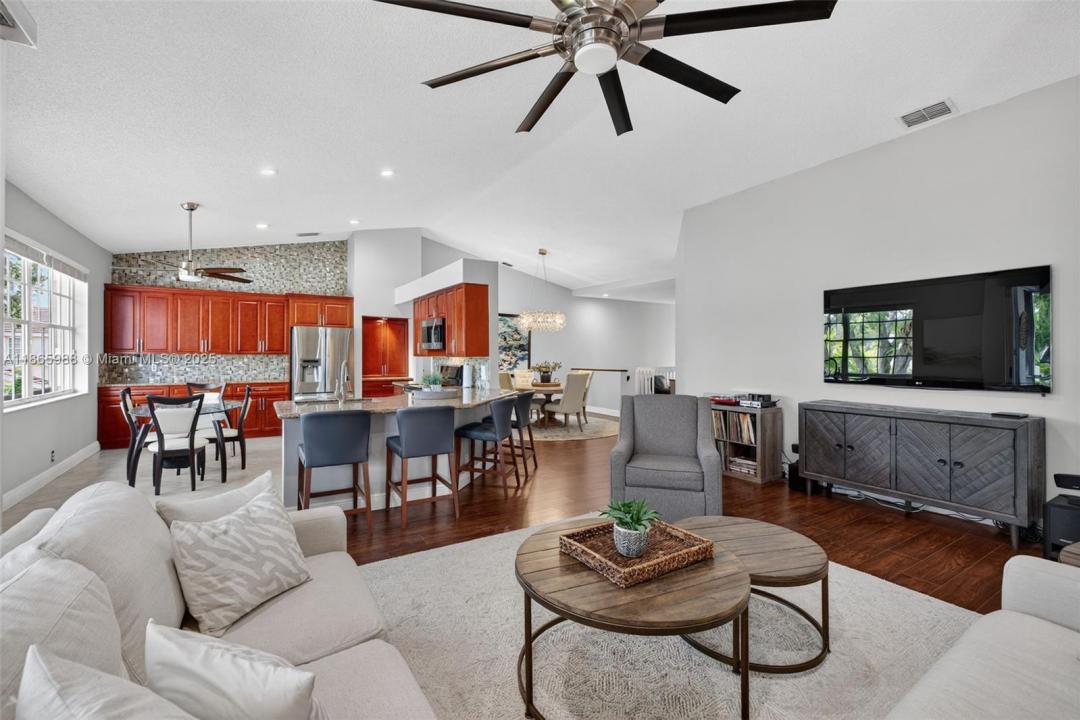 12447 NW 10th Ct D-15, Coral Springs, 佛罗里达州 33071, 美国