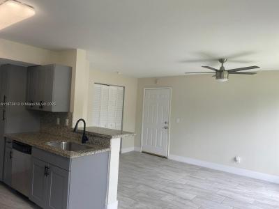 8737 NW 39th St 8737, Sunrise, Florida 33351, USA
