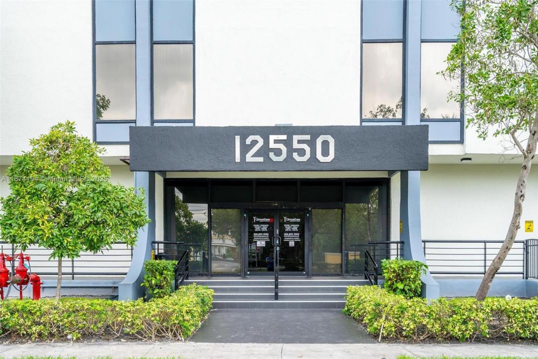12550 Biscayne Blvd 500, North Miami, Florida 33181, Amerika Birleşik Devletleri