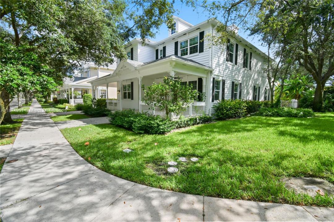 118 Barbados Dr, Jupiter, Florida 33458