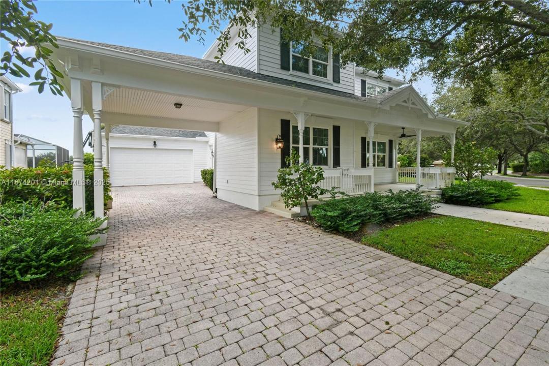 118 Barbados Dr, Jupiter, Florida 33458