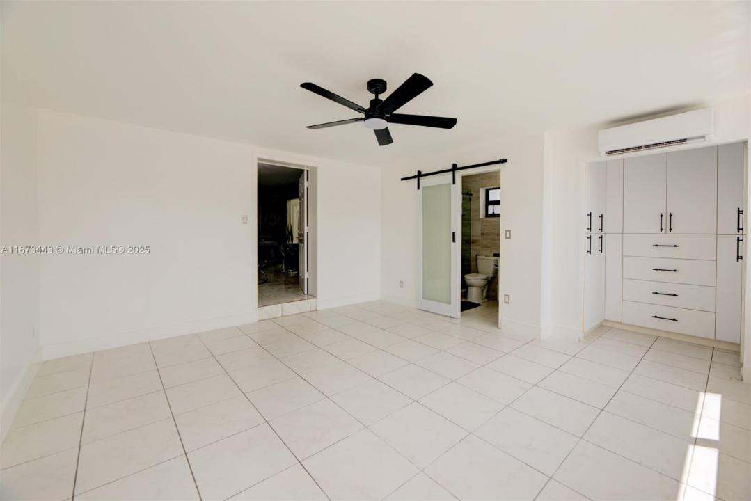 1240 Peri St, Opa-Locka, فلوريدا 33054, الولايات المتحدة