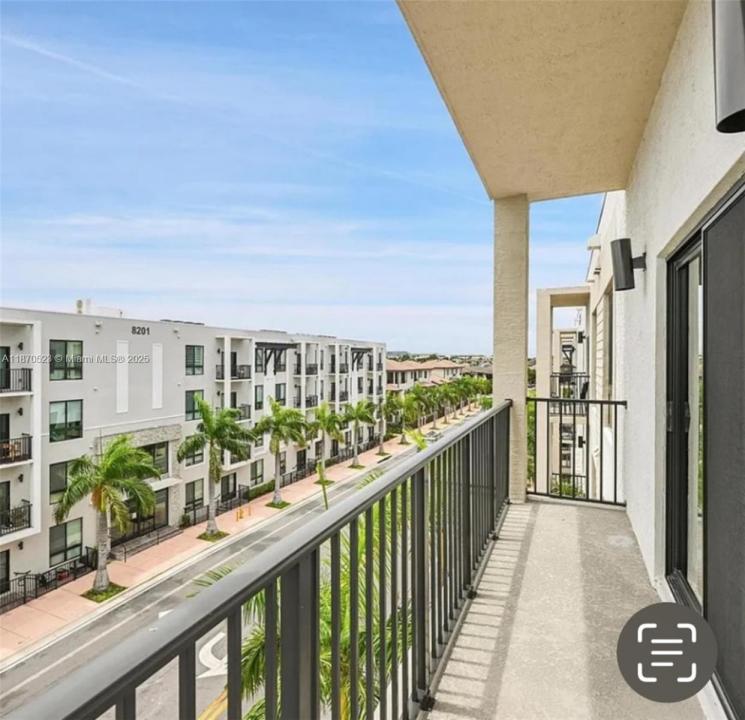 8167 NW 41st St E-406, Doral, Floride 33166, États-Unis