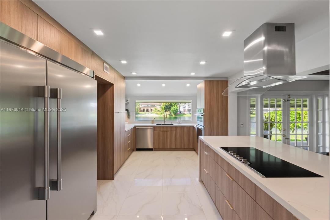 8001 NW 166th St, Miami Lakes, Florida 33016, Estados Unidos