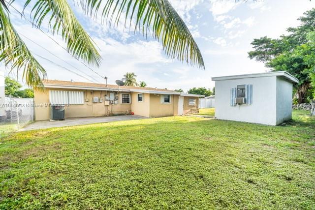 365 NW 198th St, Miami Gardens, Florida 33169