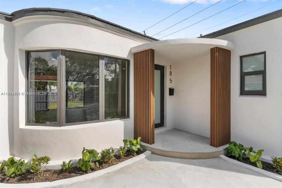 185 NE 106th St, Miami Shores, Florida 33138