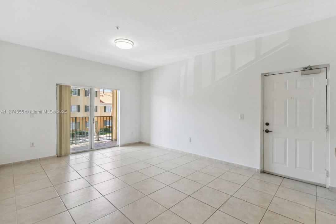 7270 NW 114th Ave 201, Doral, Florida 33178, Estados Unidos
