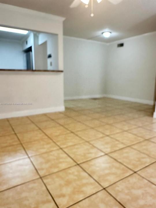 6705 W 26th Dr 13-7, Hialeah, Florida 33016, USA
