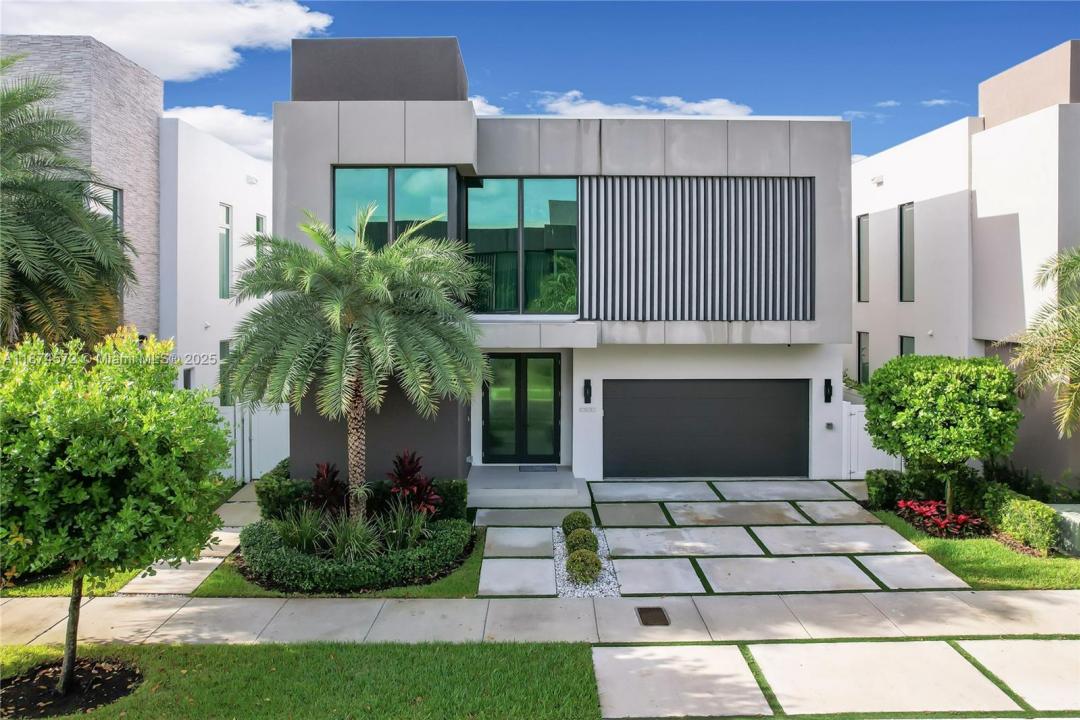 10530 NW 67th Ter, Doral, Florida 33178, Estados Unidos