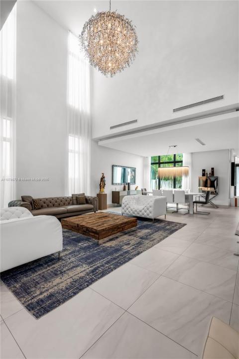 10530 NW 67th Ter, Doral, Florida 33178, Estados Unidos