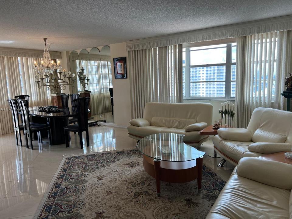 251 174th St 1905, Sunny Isles Beach, فلوريدا 33160, الولايات المتحدة
