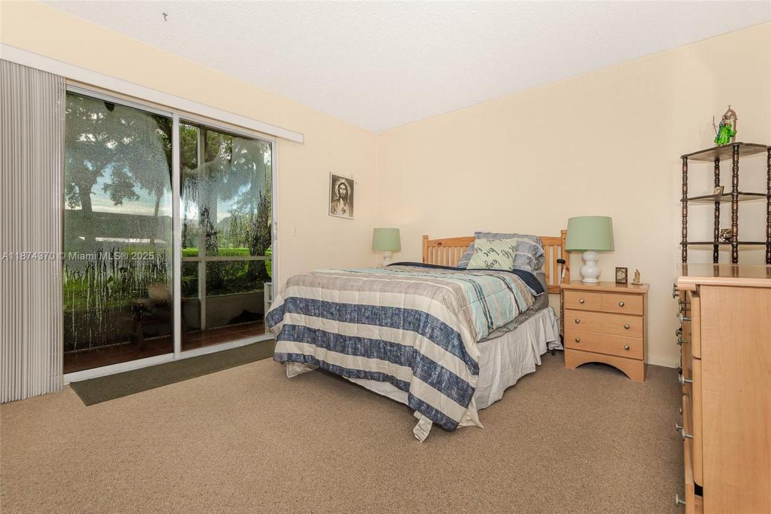 1551 SW 135th Ter 108G, Pembroke Pines, Floryda 33027, USA