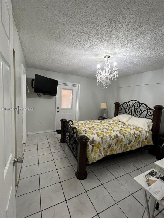9075 NW 117th Ter 9075, Hialeah Gardens, Florida 33018, Estados Unidos