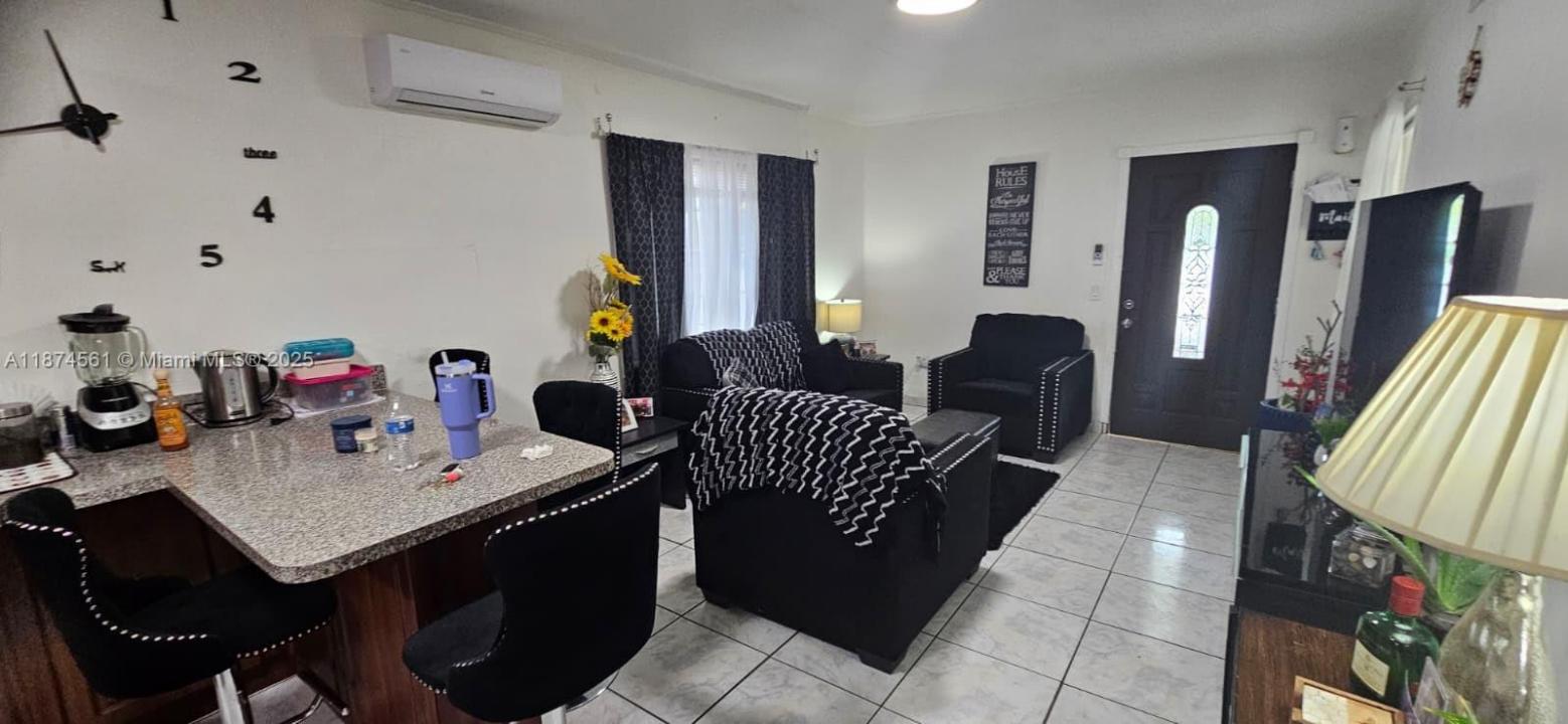 2800 NW 90th St, Miami, Florida 33147