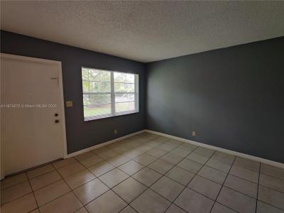 5156 NE 6th Ave 213, Oakland Park, Florida 33334, USA