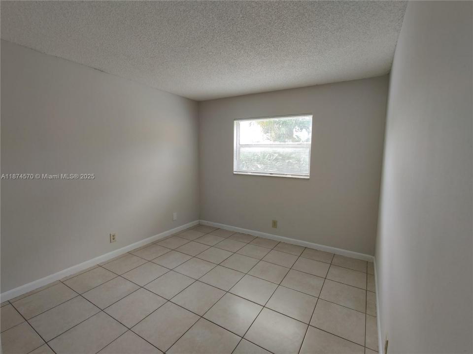 5156 NE 6th Ave 213, Oakland Park, Florida 33334, Stati Uniti