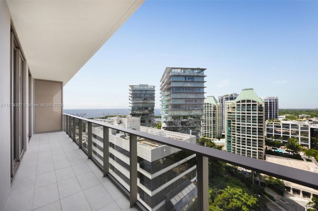 2678 Tigertail Ave 1805, Coconut Grove, Florida 33133, USA