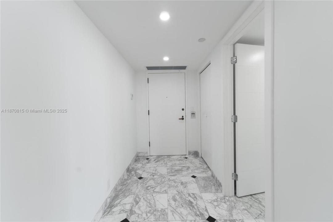 19667 Turnberry Way 20E, Aventura, Floride 33180, États-Unis