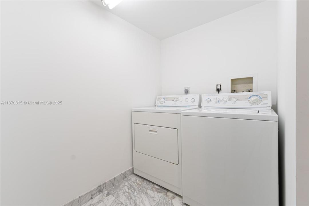 19667 Turnberry Way 20E, Aventura, Floride 33180, États-Unis