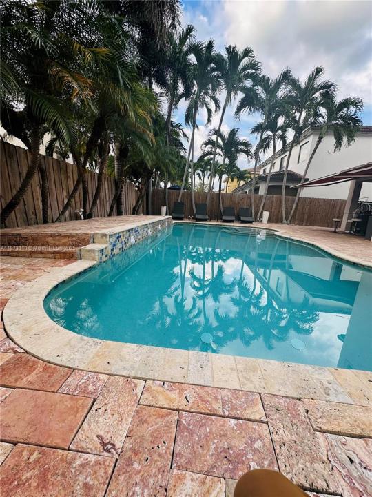 1608 SW 154th Ct, Miami, Florida 33185, USA
