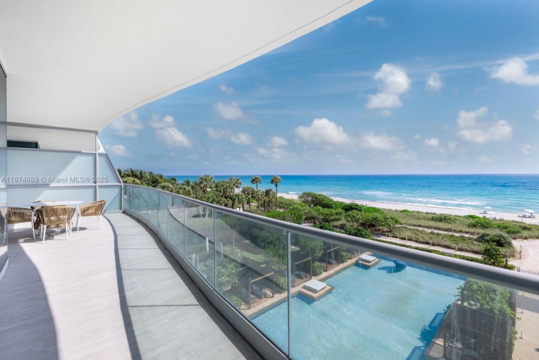 9349 Collins Ave 403, Surfside, פלורידה 33154, ארצות הברית של אמריקה 