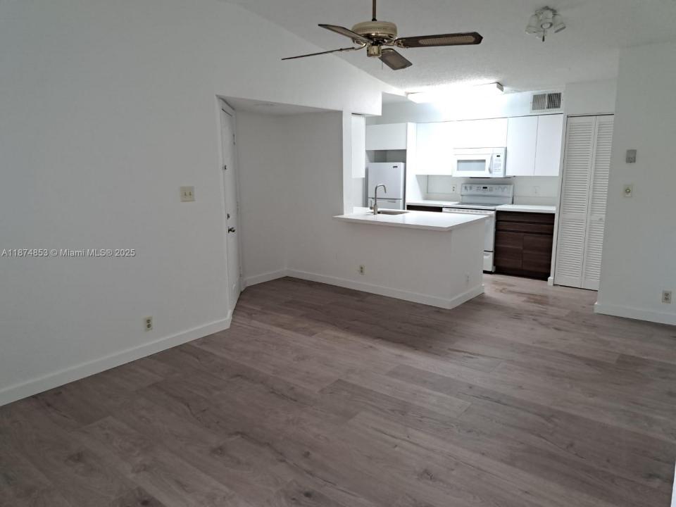 2946 S University Dr 7206, Davie, Флорида 33328, Соединенные Штаты